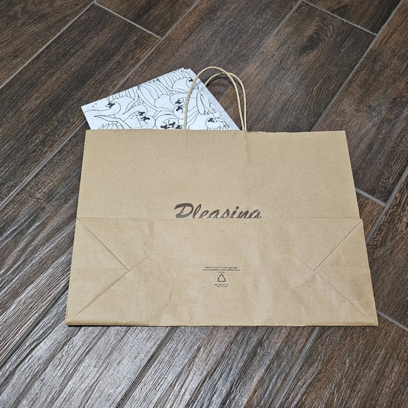 Pleasing Brown Shopping Bag with Matching Tissue Paper Harry Styles Austin, TX - Picture 3 of 5